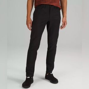 LuluLemon ABC Slim-Fit 5 Pocket Pant 34 (W) x 34 (L) in Black